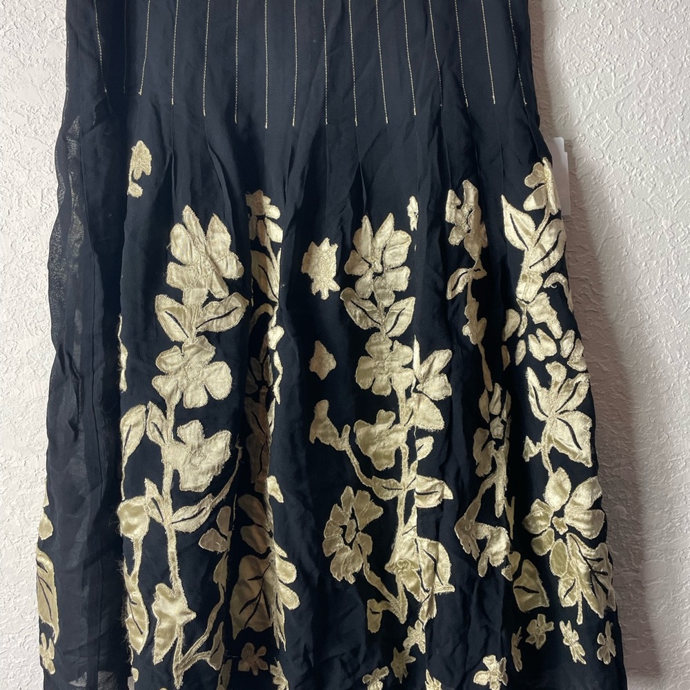 Odille Black skirt with Satin Applique Sz 4